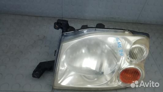 Фара левая nissan navara D22 (GNK29MR01)