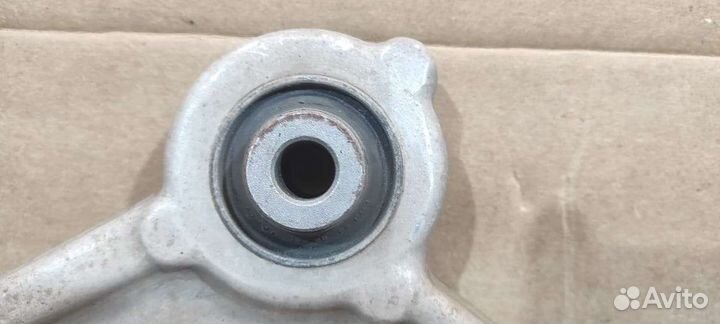 Рычаг передний левый Nissan Murano Z52