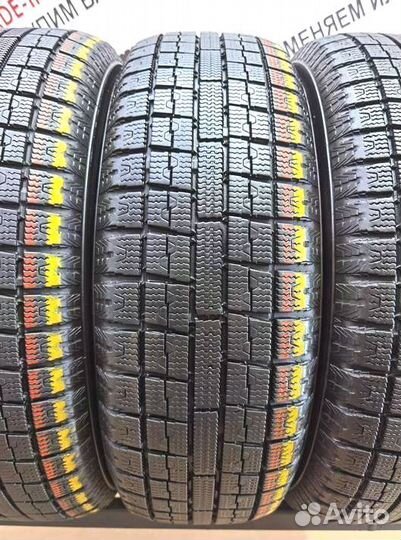 Toyo Winter Tranpath MK4a 215/60 R16 93P