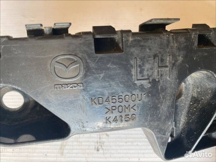 Кронштейн переднего бампера левый Mazda CX-5