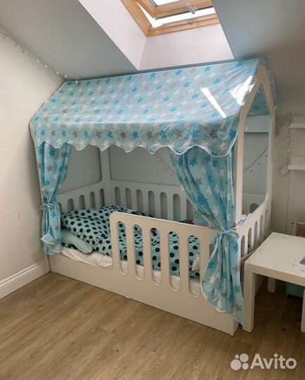 Детская кровать домик с ящиком