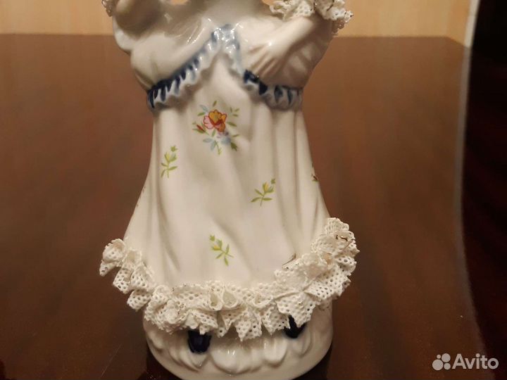 Фарфоровые статуэтки