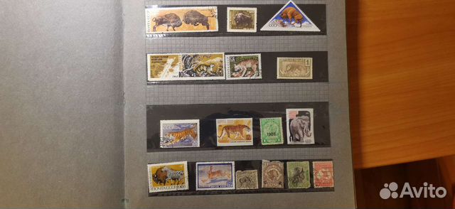 Альбом с марками разных стран