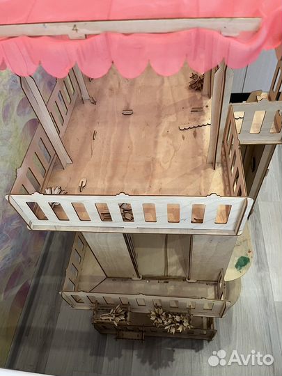 Домик кукольный