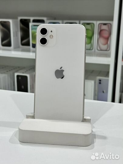 iPhone 11, 64 ГБ