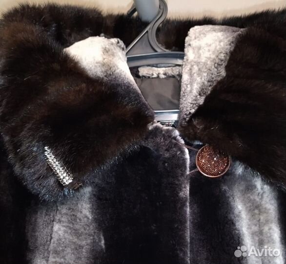 Шуба мутоновая с капюшоном