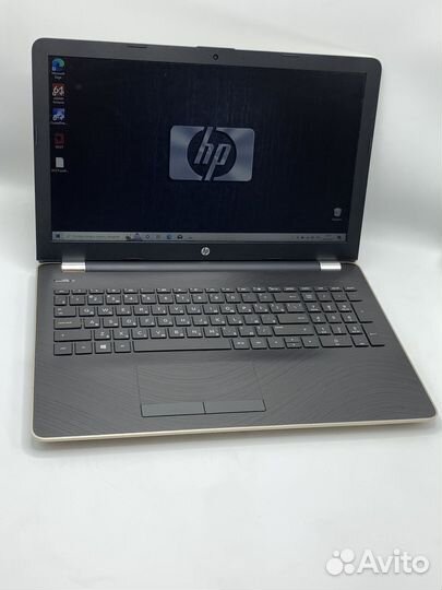 Ноутбук 15.6 HP i3-6006u, r5 m330 2gb 8озу