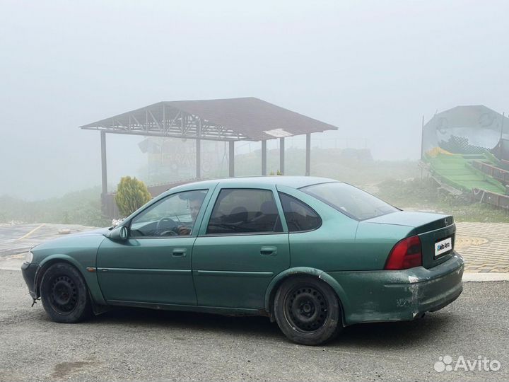 Opel Vectra 1.6 AT, 1999, 305 000 км