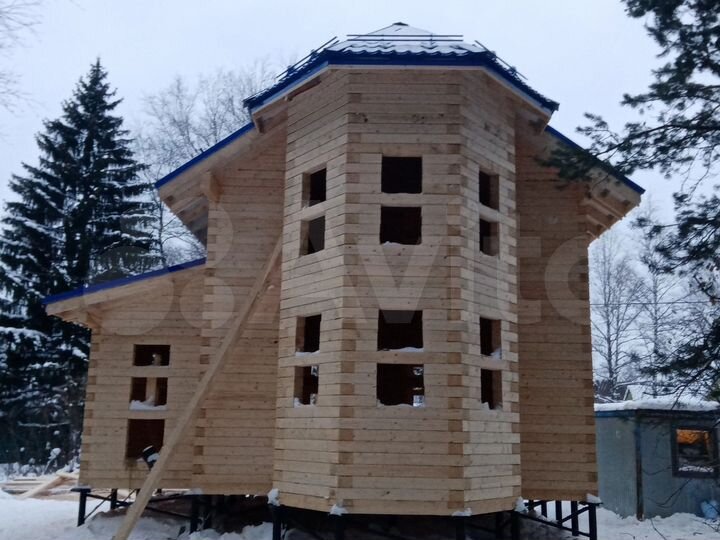 Дом 180 м² на участке 8 сот.