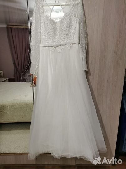 Свадебное платье