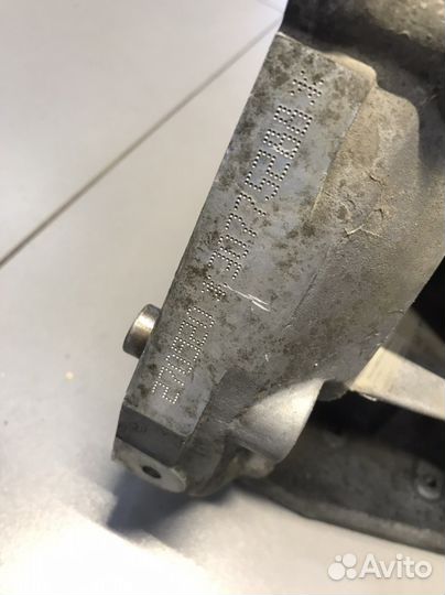 Блок цилиндров с поршневой Mercedes M270 920 2л 27