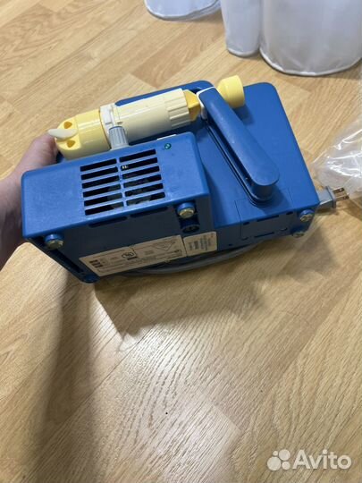 Молокоотсос medela lactina select