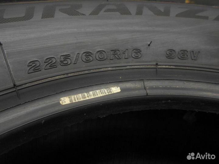 Bridgestone Turanza T001 225/60 R16