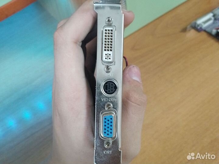Видеокарта radeon 9600PRO 128MB