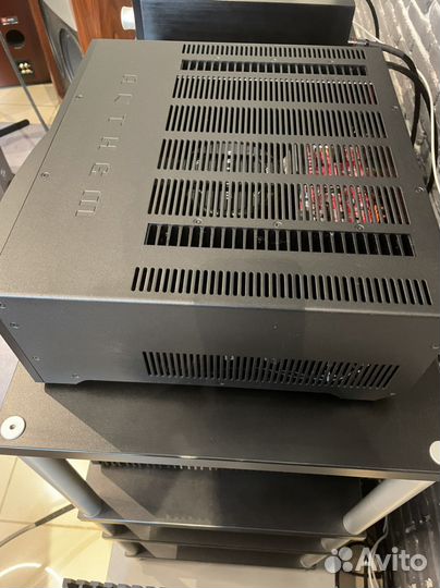 Anthem STR Power Amplifier