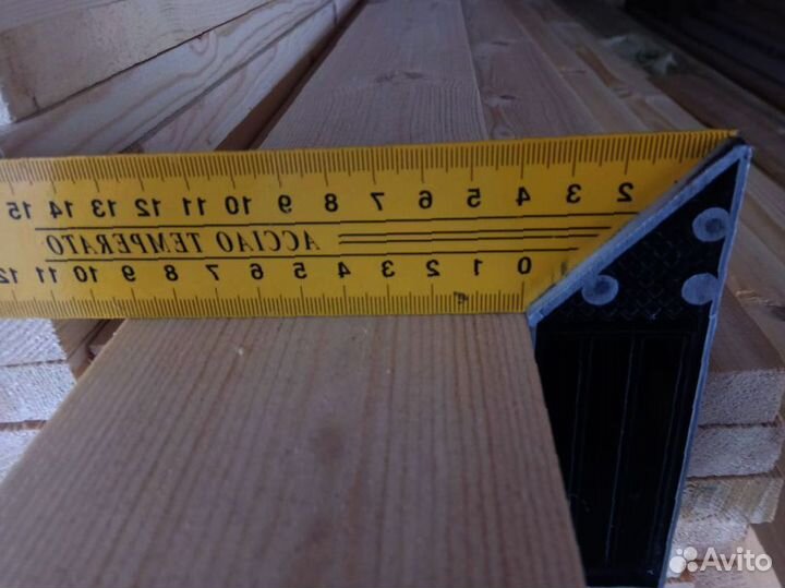 Доски из сосны, прочные и стойкие к внешним воздей