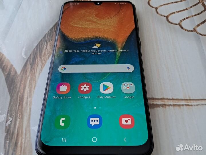 Samsung Galaxy A30, 4/64 ГБ