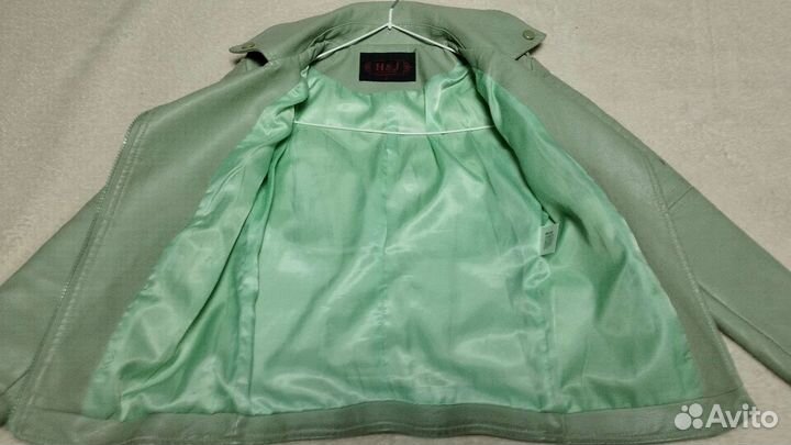 Куртка на девочку