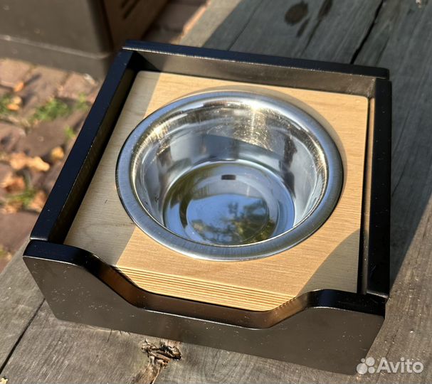 Миска для животных на подставке