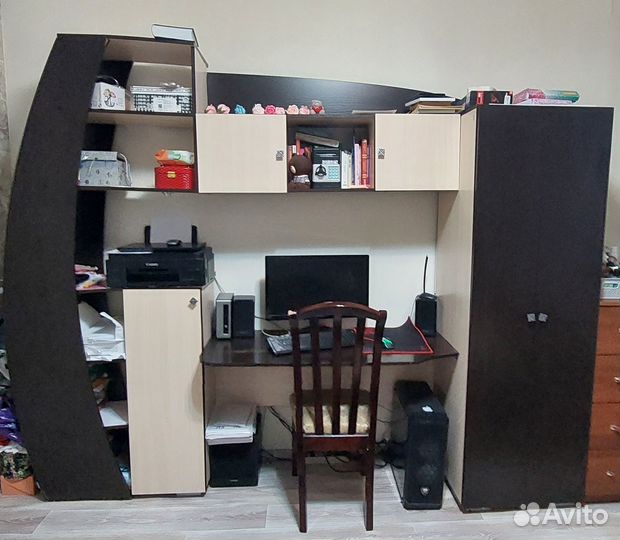 Продам шкаф бу. 2в1 компьютерный стол и шкаф