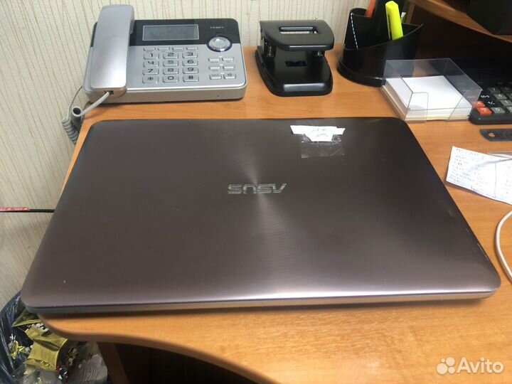 Ноутбук asus