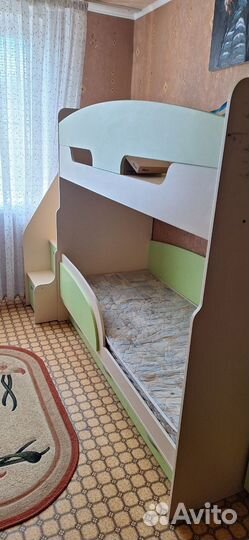 Продаётся двухъярусная кровать