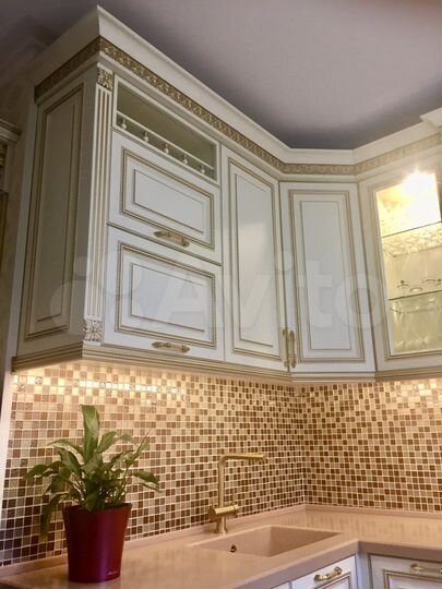 4-к. квартира, 83 м², 6/10 эт.