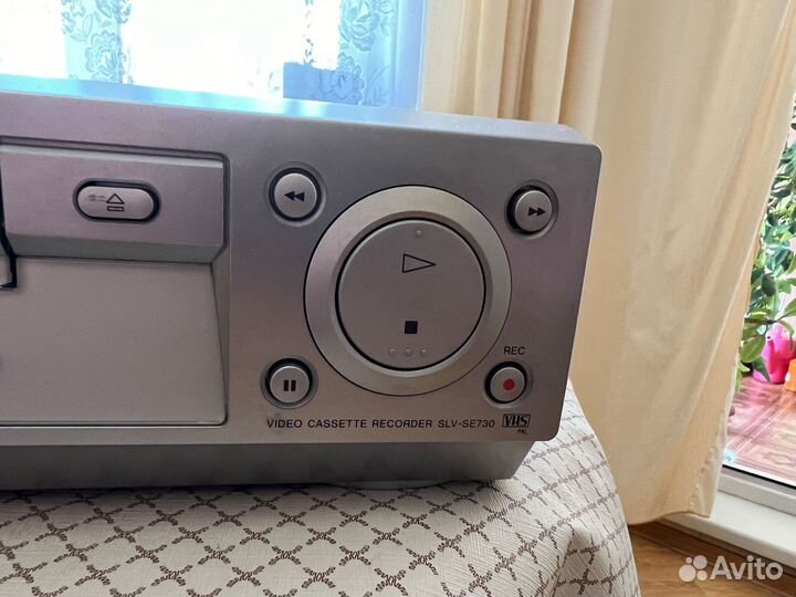 Видеомагнитофон sony SLV-SE730N