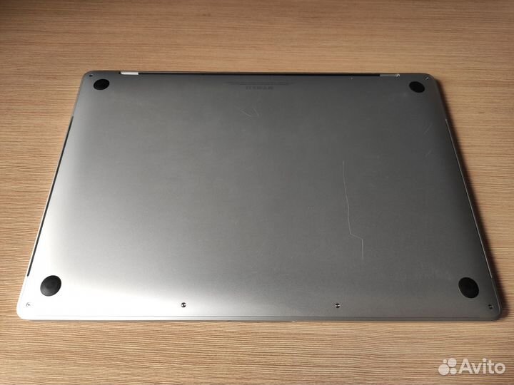 MacBook Pro 15 2018 i9/32gb/1tb