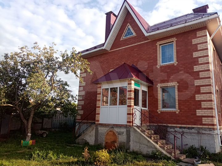 Дом 170,6 м² на участке 11 сот.