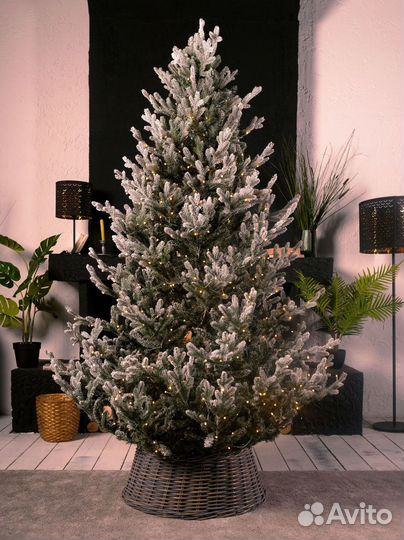 Елка искусственная