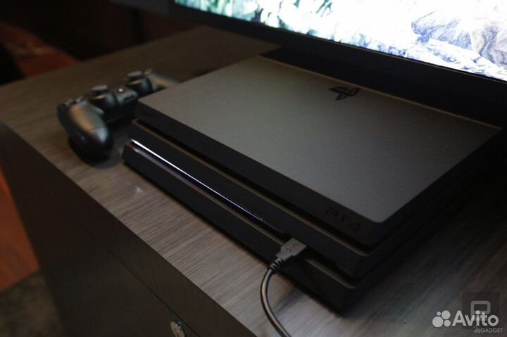 Sony playstation PS4 pro 1TB