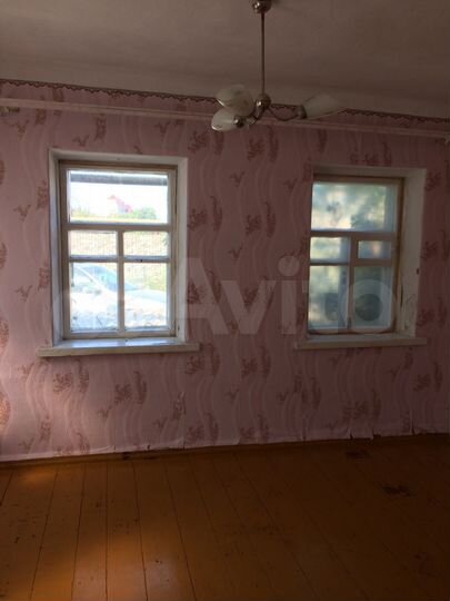 Дом 30 м² на участке 7 сот.