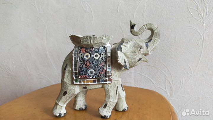 Статуэтка Негры в танце, Слон индийский