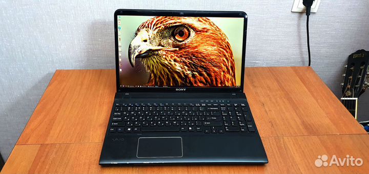 Sony Vaio 4-Ядра, 8-Оперативки, Radeon 1-Гигабайт