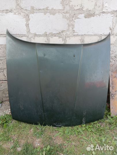 Капот от BMW 520