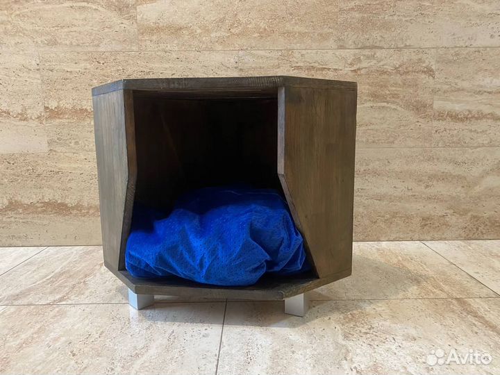 Домик лежанка для кошки и маленькой собаки