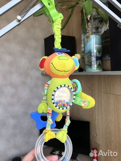 Игрушка на коляску или кроватку