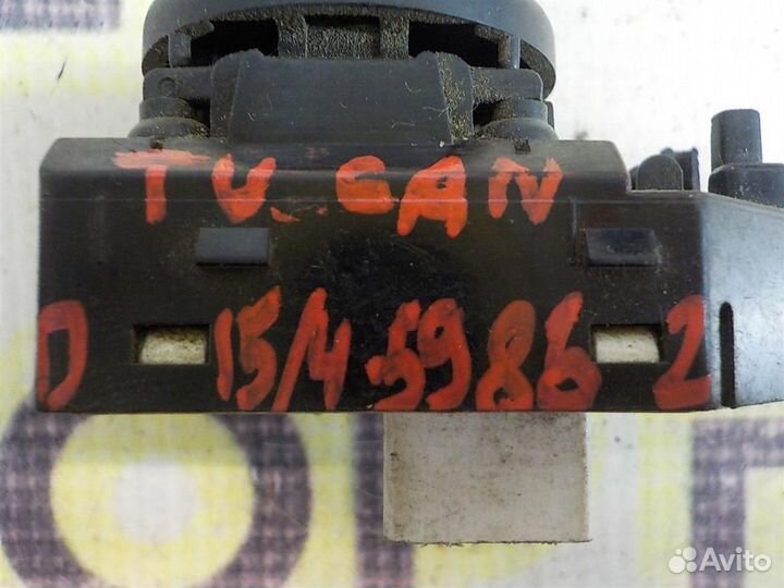 Переключатель регулировки зеркала Hyundai Tucson