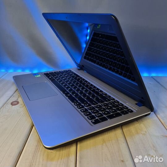 Ноутбук Asus X540L