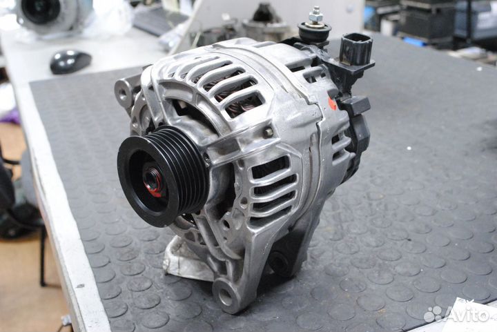 Генератор Toyota Avensis, Corolla 1.4, 1.6 б/у