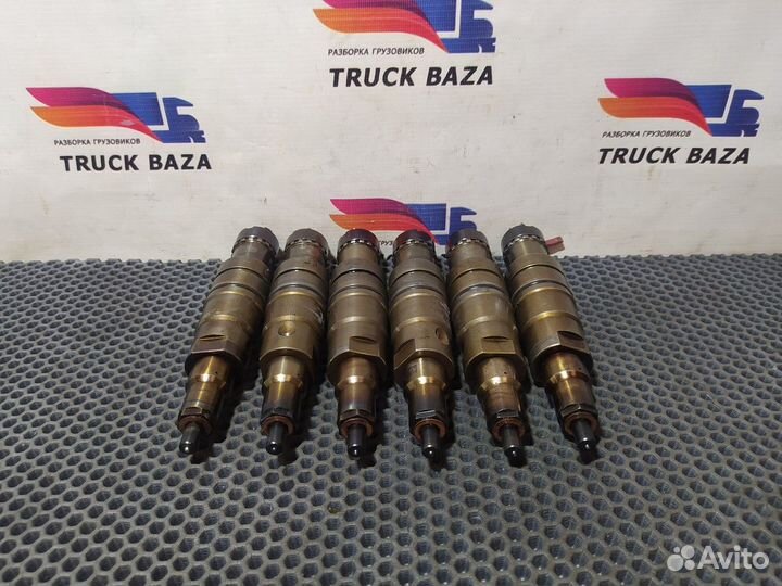 1881565 Комплект форсунок топливных