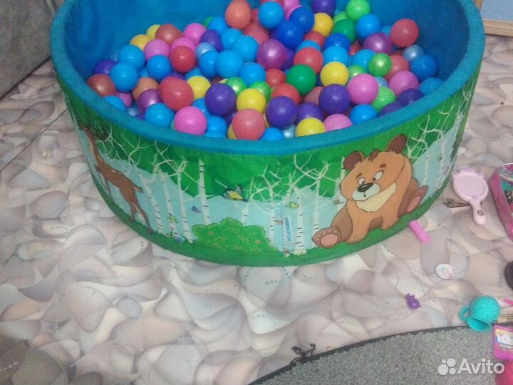 Бассейн с шариками