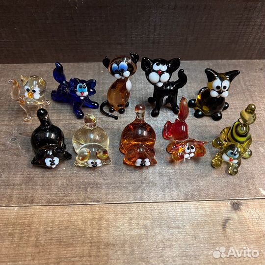 Фигурки из стекла. Лягушки, коты, зайцы, сова