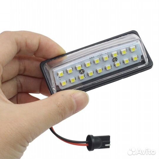 Подсветка номера на Nissan Maxima Murano Teana