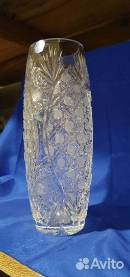 Хрустальная ваза для цветов
