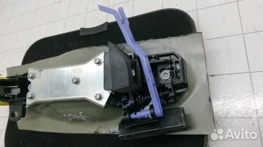 Ручка наружная задняя левая toyota prius V ZFW41