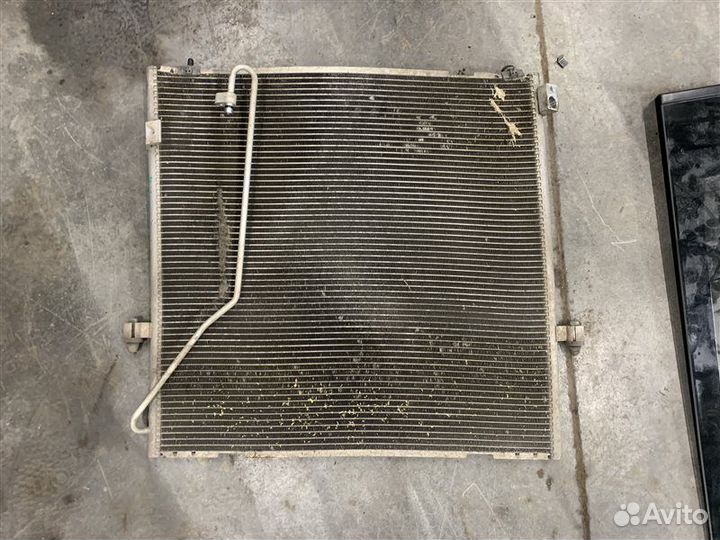 Радиатор паджеро спорт 1. Радиатор кондиционера на Митсубиси Паджеро спорт. 1045584sx.