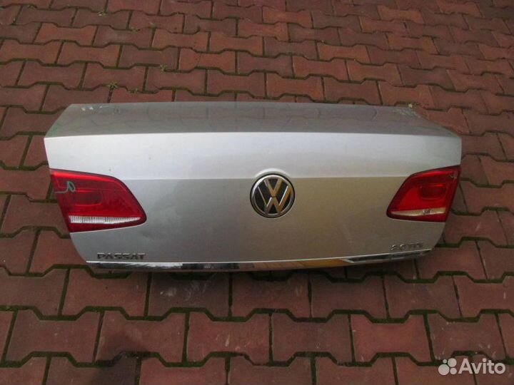 Крышка багажника Volkswagen Passat B7 2011