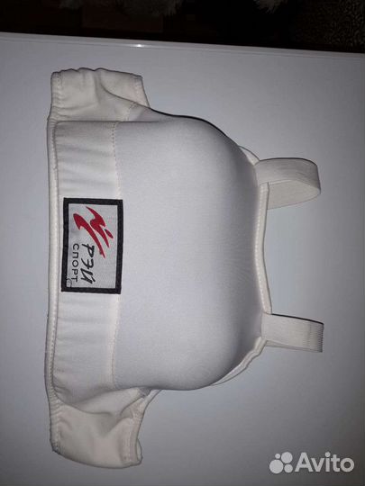 Нагрудник (защита) для единоборств